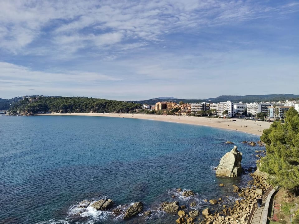 Apartamento familiar con piscina junto a la playa Apartment in Lloret de Mar