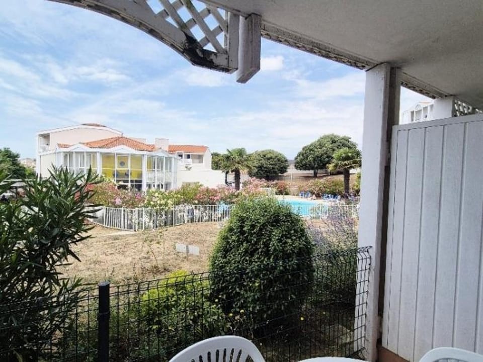 Appartement vue mer imprenable - 4 pers. - FR-1-879-27 Apartment in Fouras
