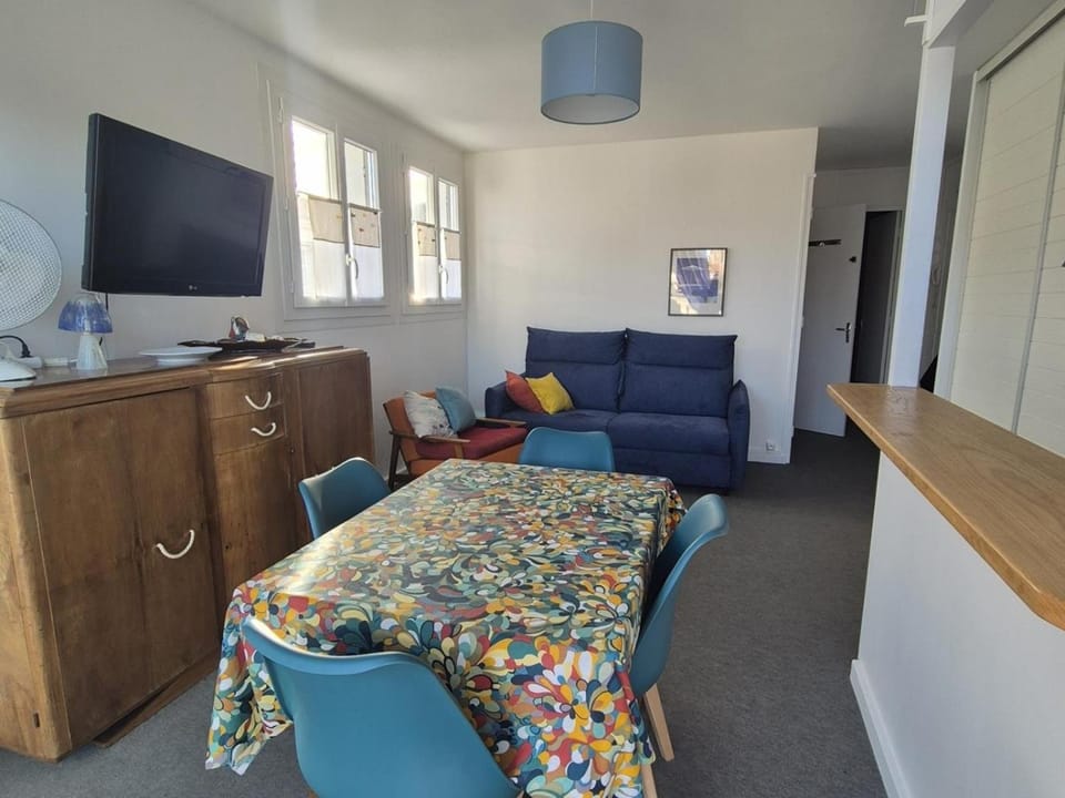 Appartement charmant hyper centre - 4 pers. - FR-1-879-39 Apartment in Fouras