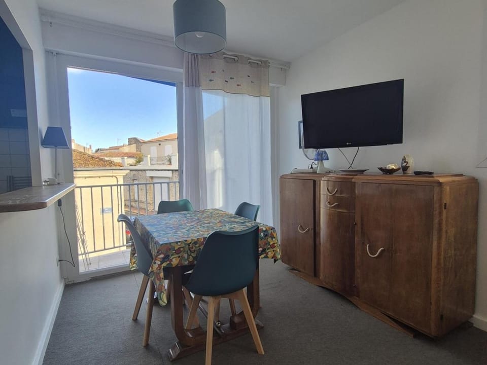Appartement charmant hyper centre - 4 pers. - FR-1-879-39 Apartment in Fouras