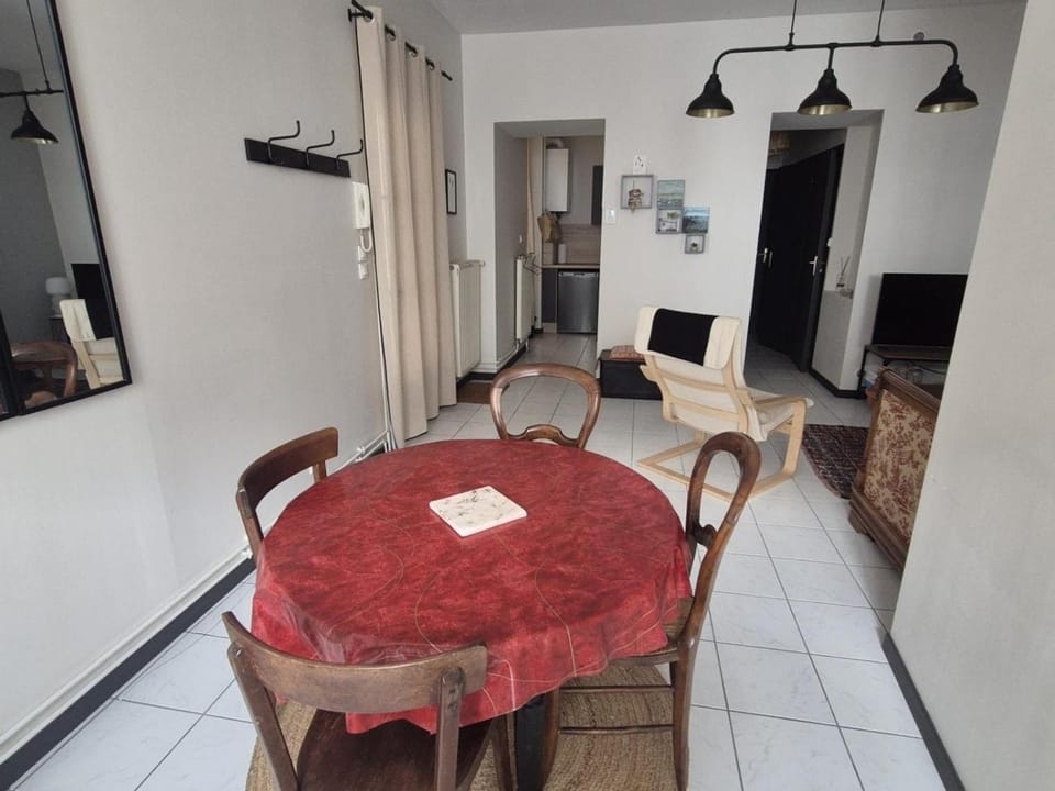 Appartement calme Pet-Friendly - 3 pers. - FR-1-879-40 Apartment in Nouvelle-Aquitaine