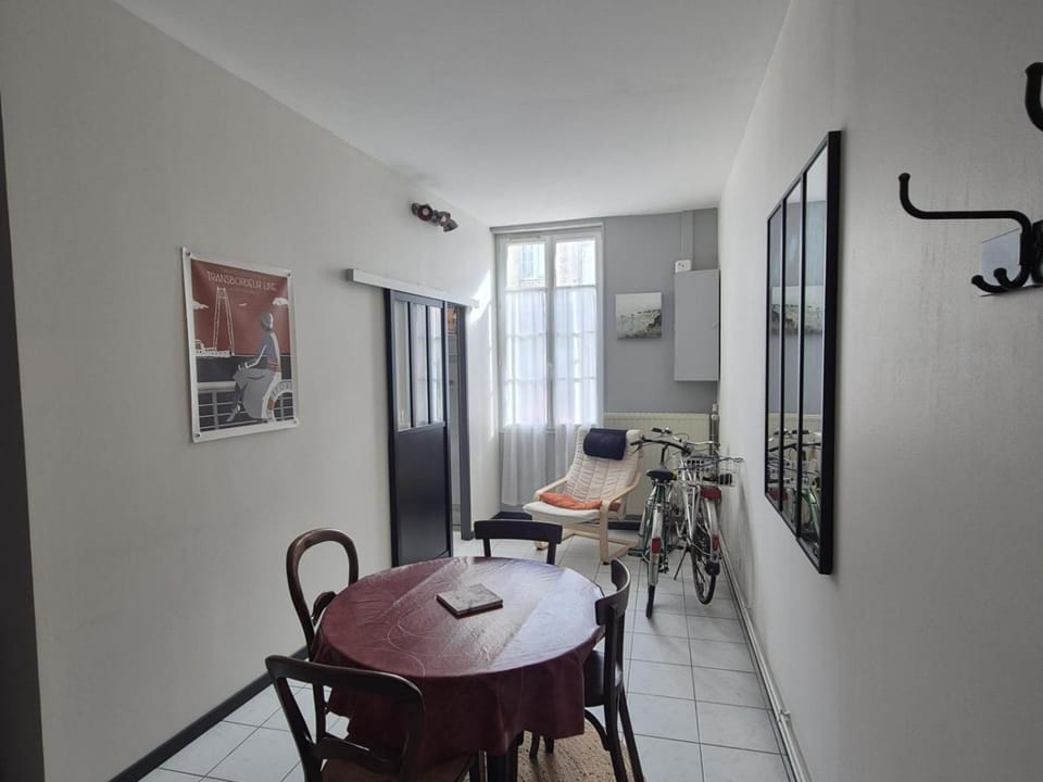 Appartement calme Pet-Friendly - 3 pers. - FR-1-879-40 Apartment in Nouvelle-Aquitaine
