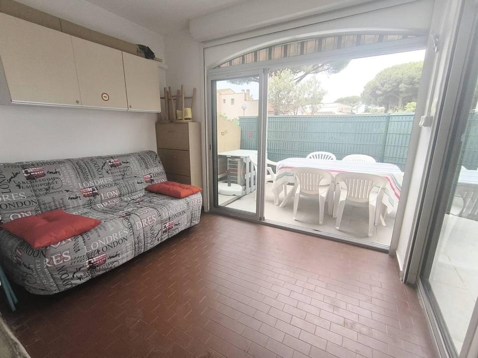 Appartement T2 climatisé au calme - 4 pers. - FR-1-880-49 Apartment in Agde