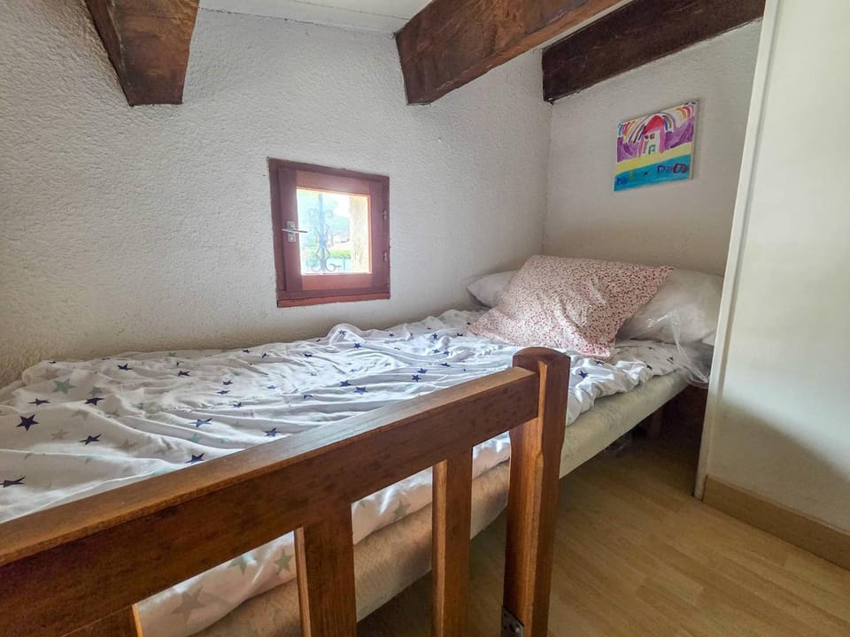 Studio mezzanine au calme - 4 pers. - FR-1-880-43 Apartment in Agde