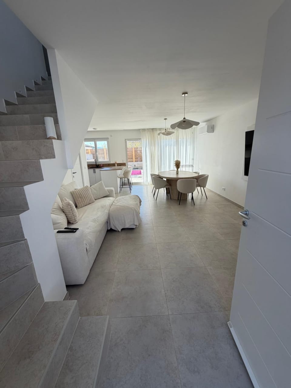 Charmante Maison Neuve à 20 minutes des plages House in French Riviera