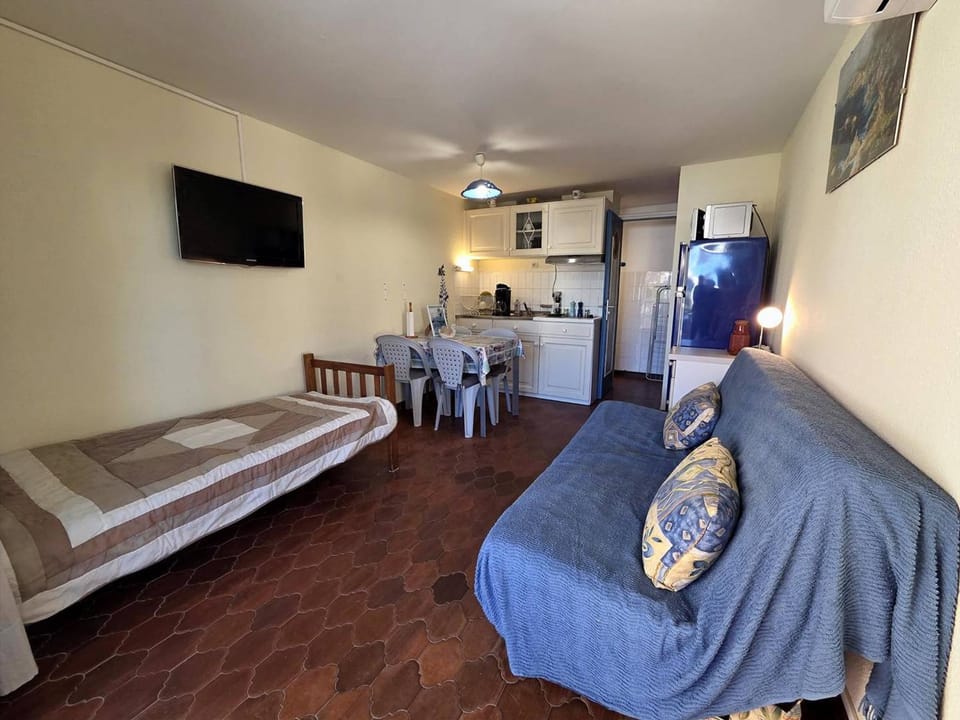 Studio climatisé, accès plage - 3 pers. - FR-1-880-64 Apartment in Agde