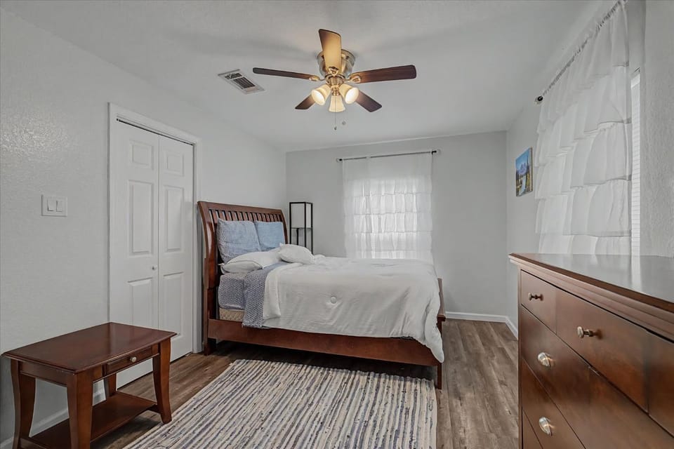 Bed, Bedroom