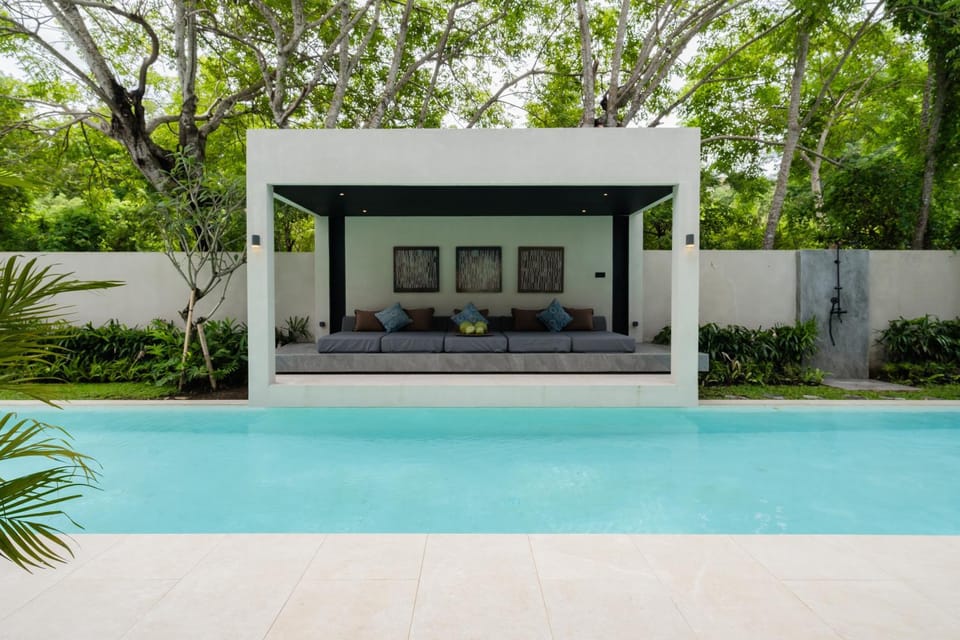 Patio, Day, Garden, Garden view, Pool view, Swimming pool, sunbed