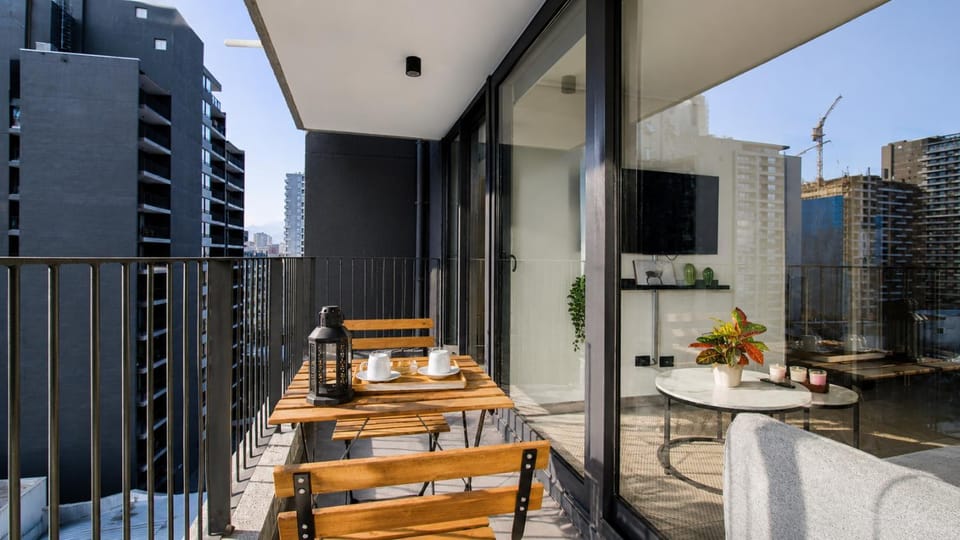 Balcony/Terrace, Dining area, City view