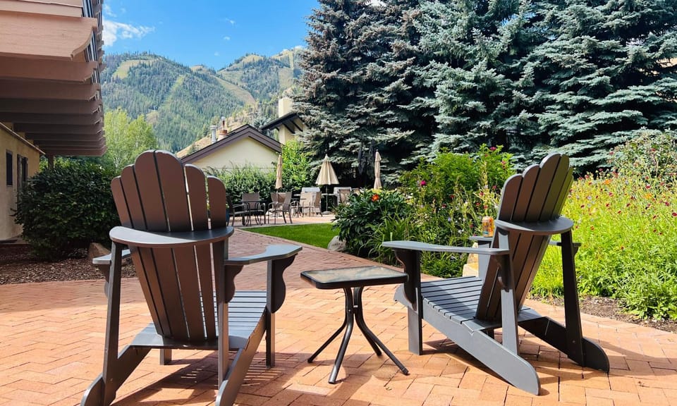 Patio, Garden, Seating area, Mountain view