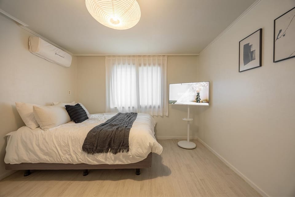 Atelier Blanc Free parking COEX KSPO Triple Station Area Netflix Hotel Bedding Hospital Plastic Surgery Apartment in Seoul
