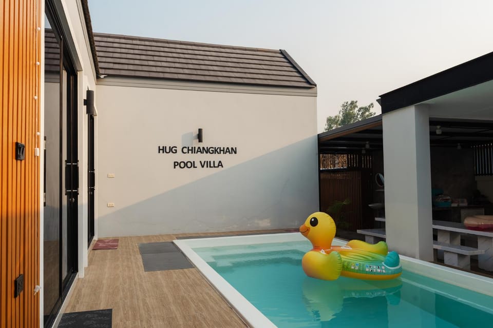 ฮักเชียงคานพูลวิลล่า บ้านพักสระส่วนตัว ใกล้ถนนคนเดินเชียงคาน Villa in Vientiane Province, Laos