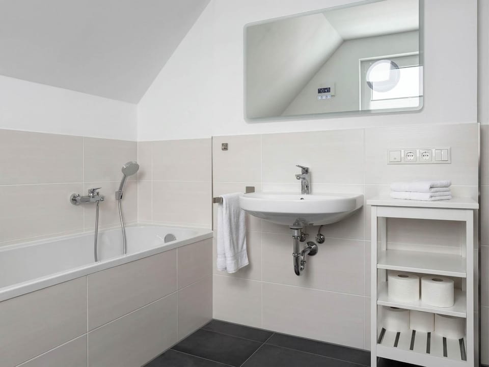 Bathroom, Bath