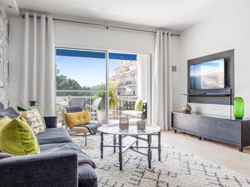 TV and multimedia, Balcony/Terrace, Living room