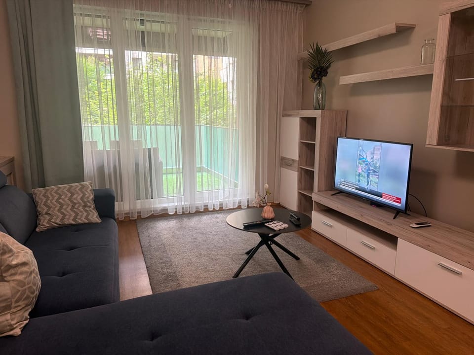 TV and multimedia, Seating area