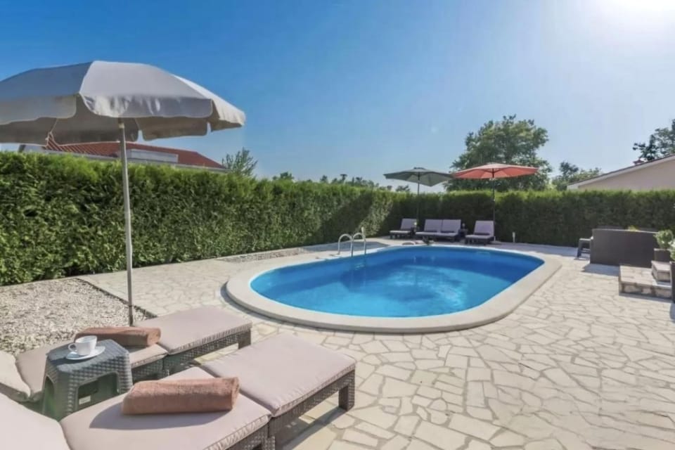 Pool view, Swimming pool