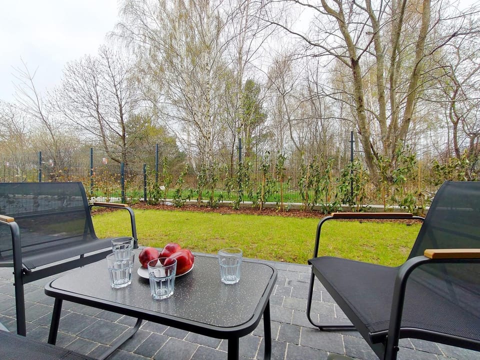 Garden, Garden, Balcony/Terrace