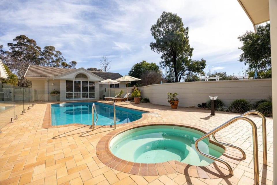 Private, Self-Contained Accommodation in Mudgee Villa in Mudgee