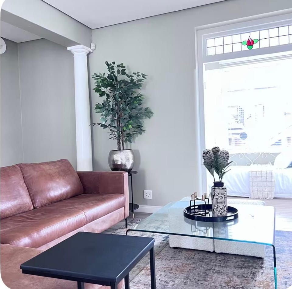 Premier Residence in Windermere Apartment in Durban