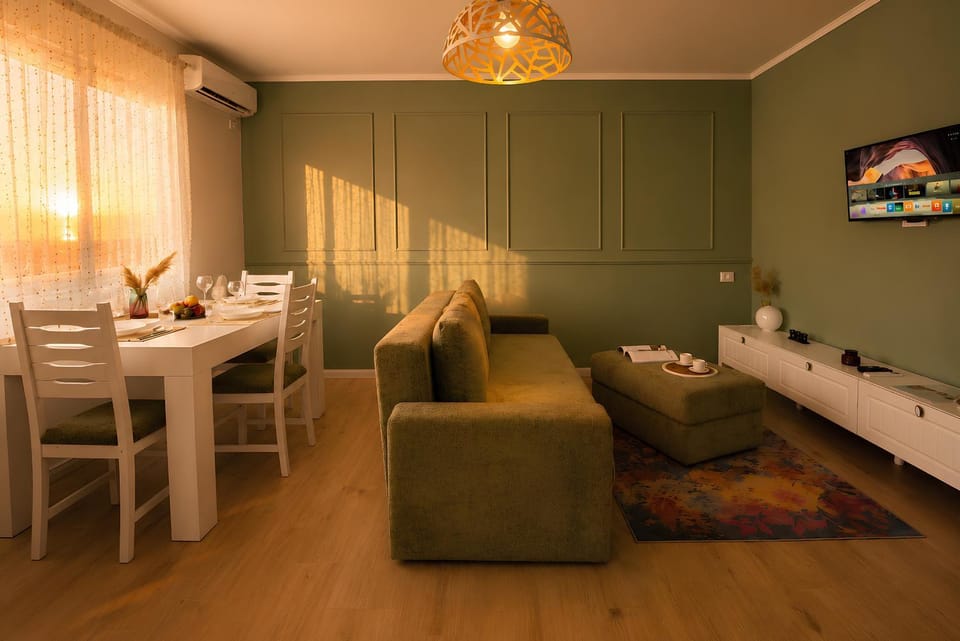 Seating area, Dining area, Sunset