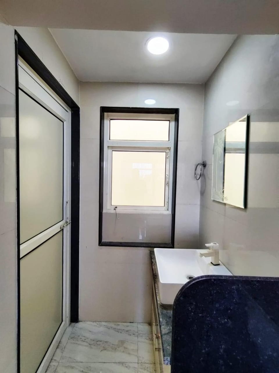 Near Iskcon Mandir & Prem Mandir walkable distance Apartment in Uttar Pradesh