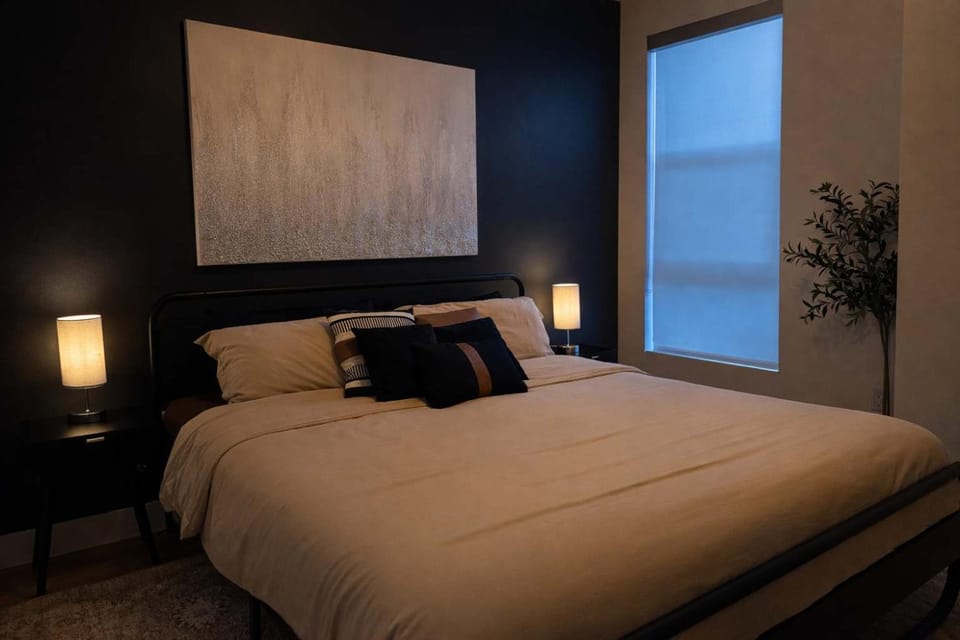 Bed, Photo of the whole room, Bedroom