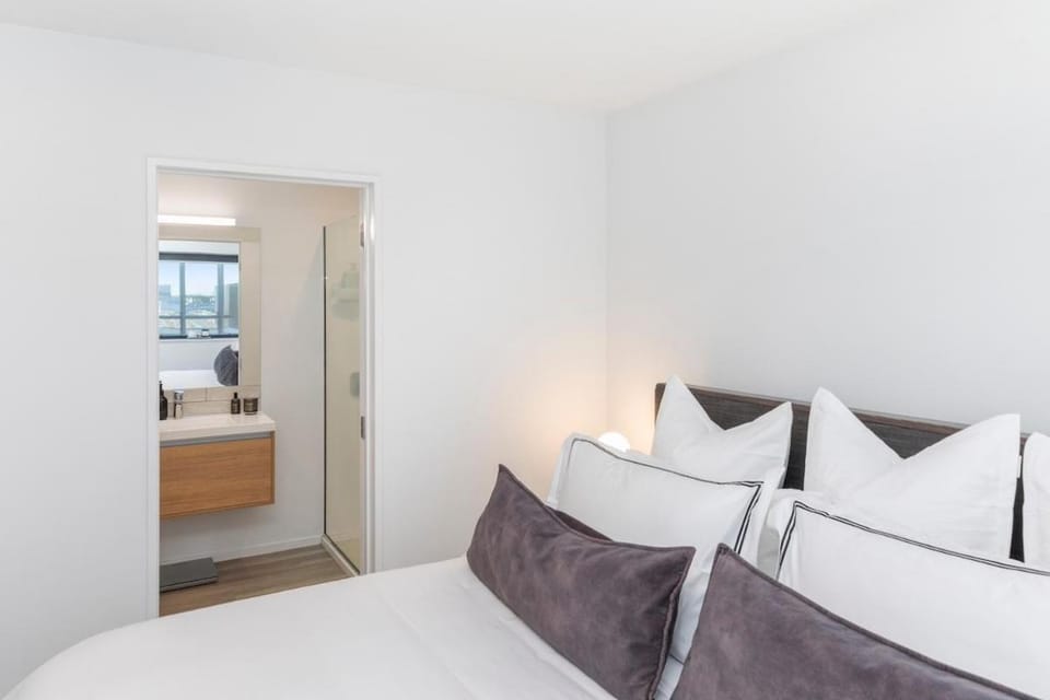 Spacious Inner City Townhouse - Sleeps up to 10 Apartment in Christchurch