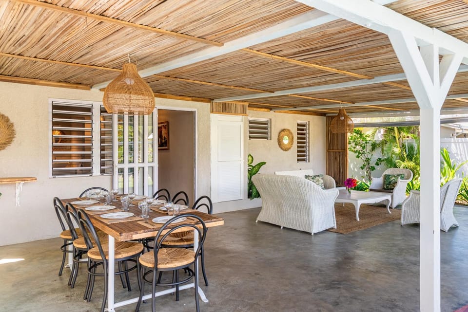 Patio, Seating area, Dining area