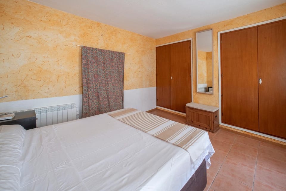Property building, Living room, Bedroom