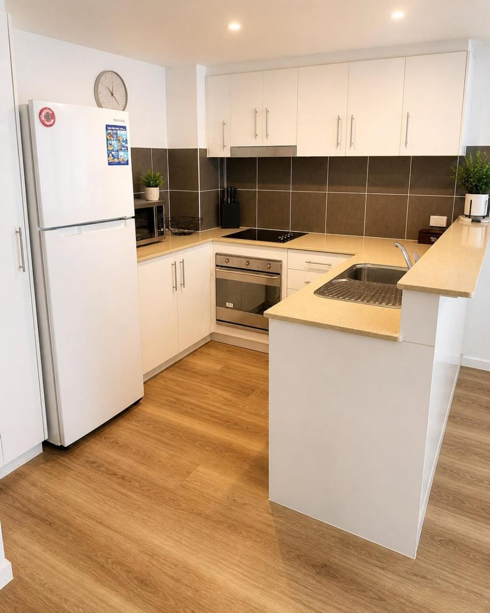 Burleigh Heads Beachside Swell Apartments 2 Bdms Apartment in Burleigh Heads