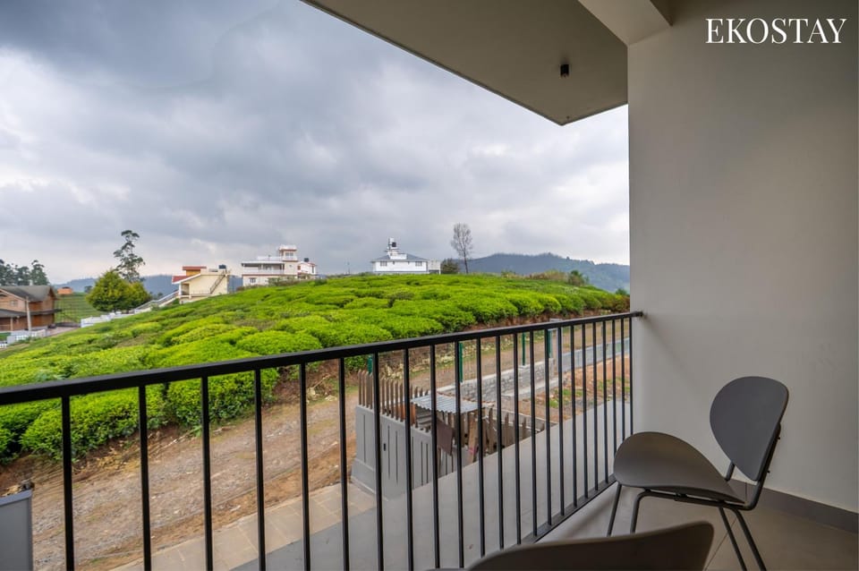 Day, Natural landscape, View (from property/room), Balcony/Terrace, Mountain view