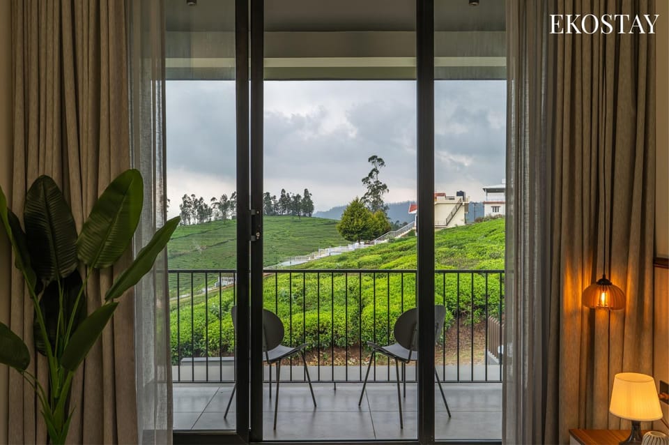 Day, Natural landscape, Garden, View (from property/room), Balcony/Terrace, Garden view, Mountain view
