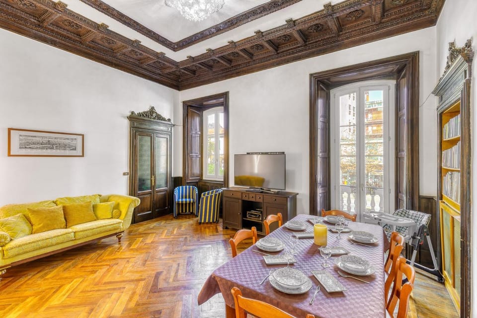 Property building, Living room