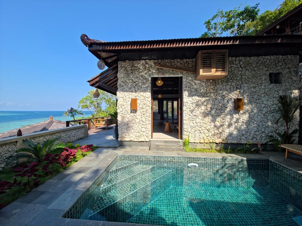 Pool view, Sea view, Swimming pool