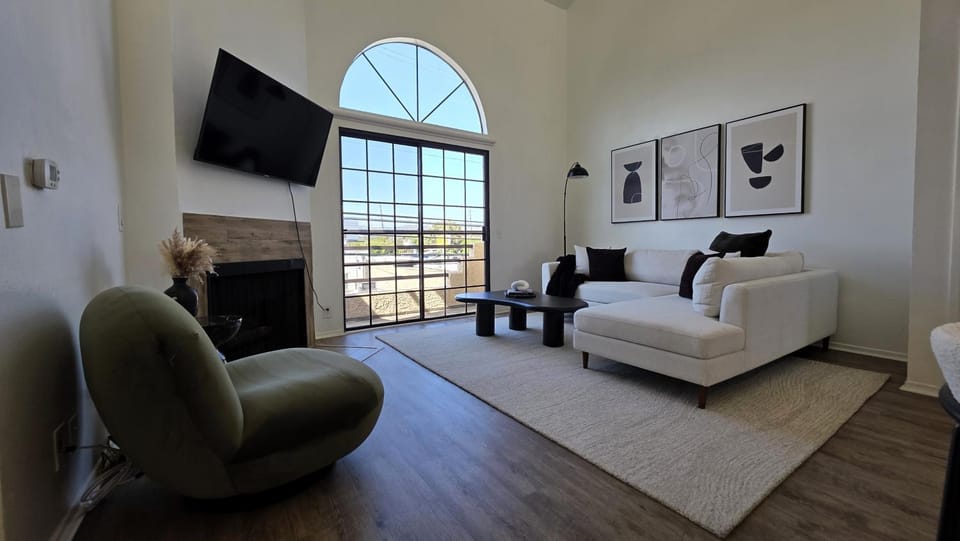 TV and multimedia, Living room, Seating area