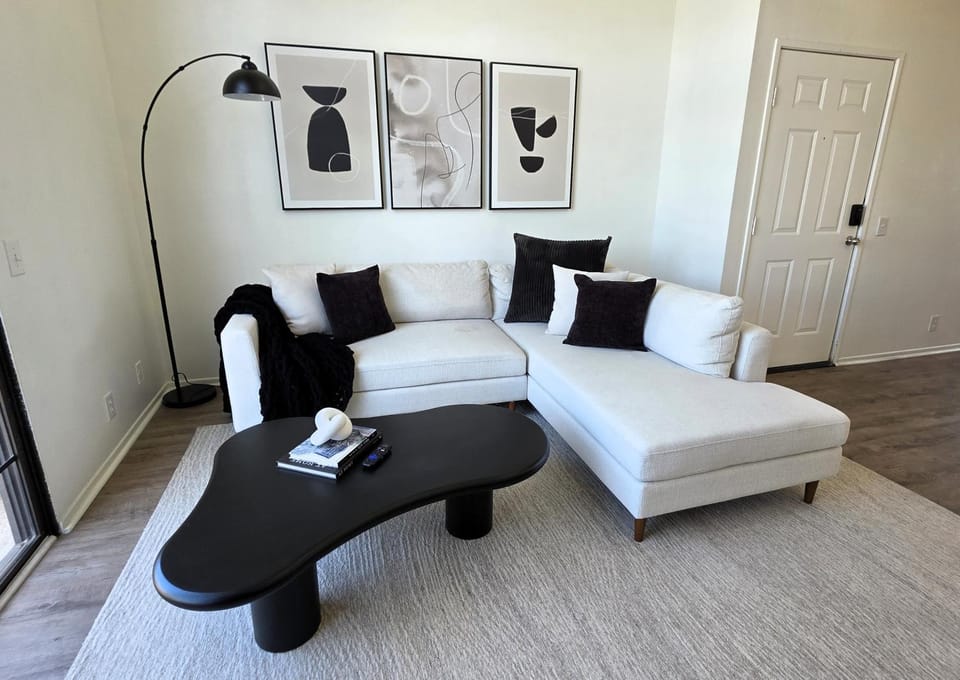 Living room, Seating area