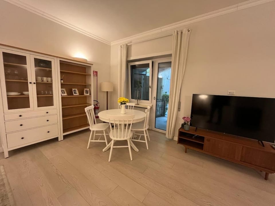 LaDolceVita-Quiet & Stylish Retreat in Trastevere Apartment in Rome