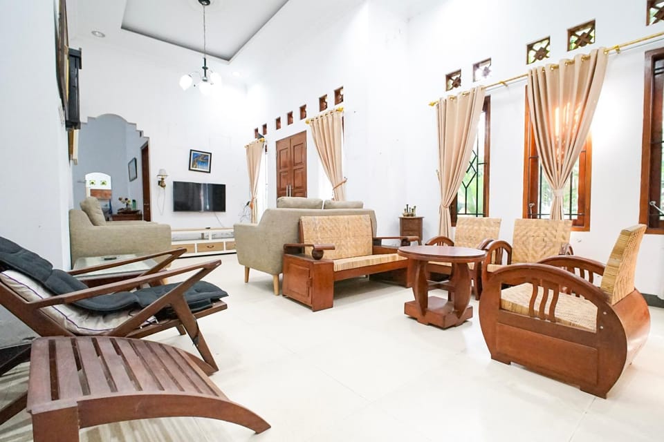 Seating area, Family