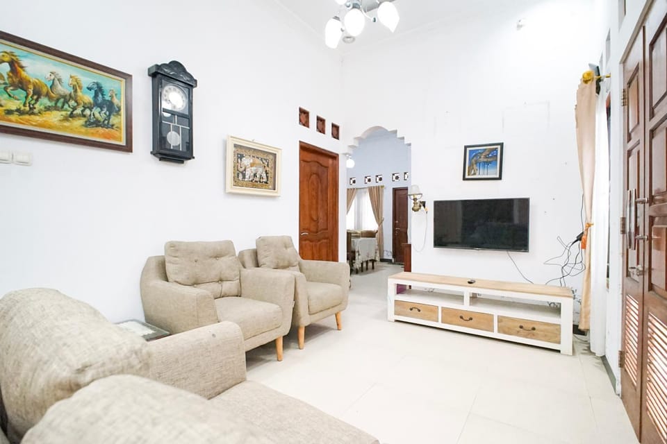 Communal lounge/ TV room, TV and multimedia