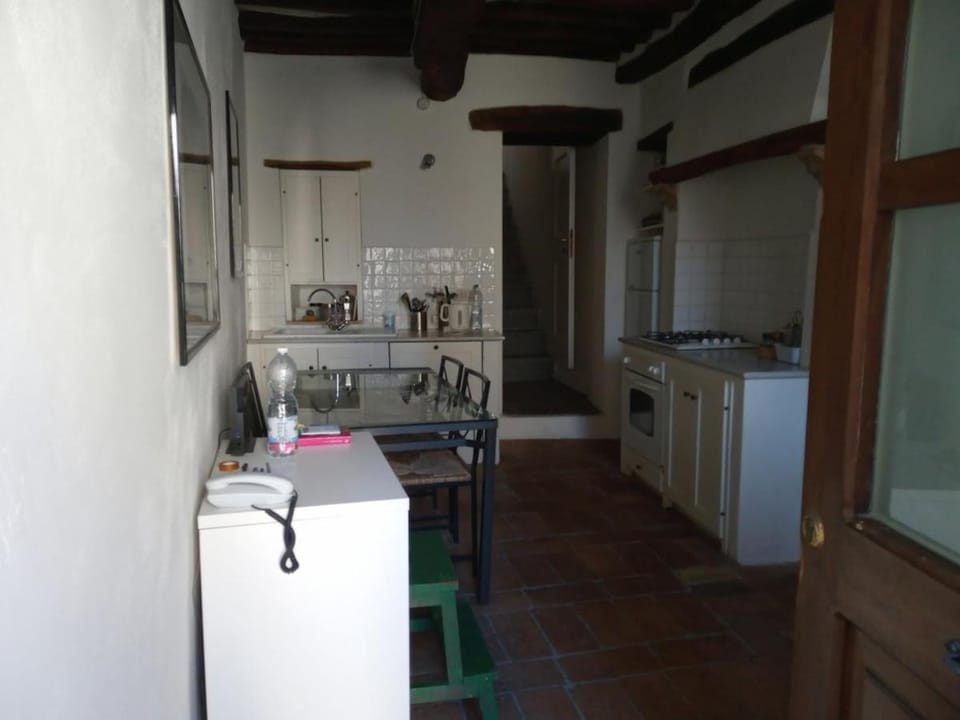 Kitchen or kitchenette, Dining area, kitchen, kitchen