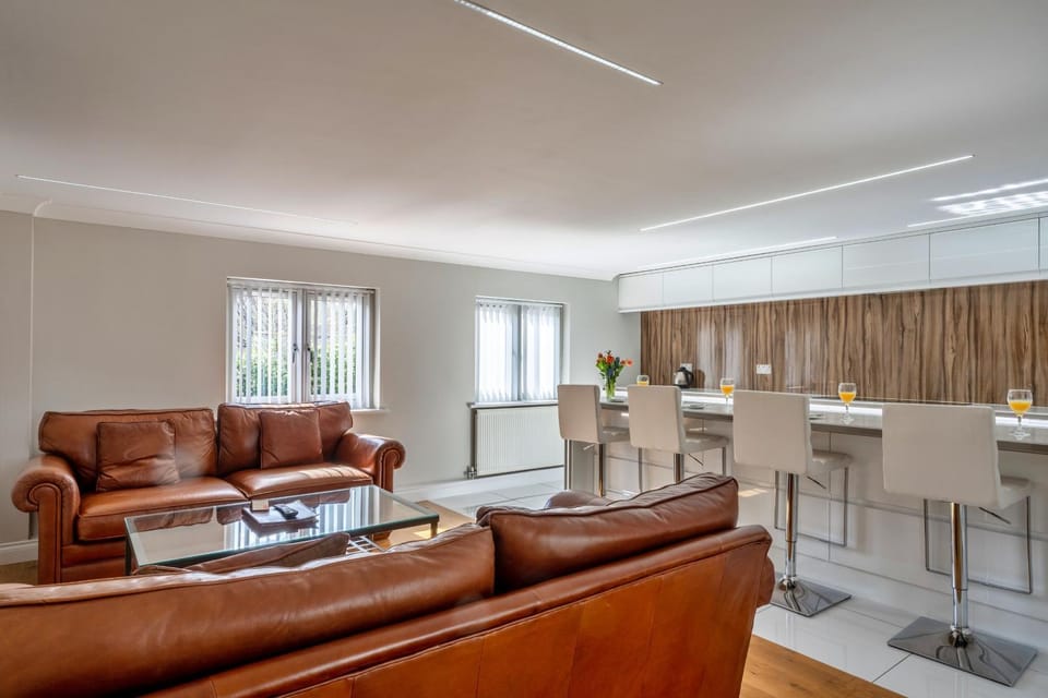Communal lounge/ TV room, Living room
