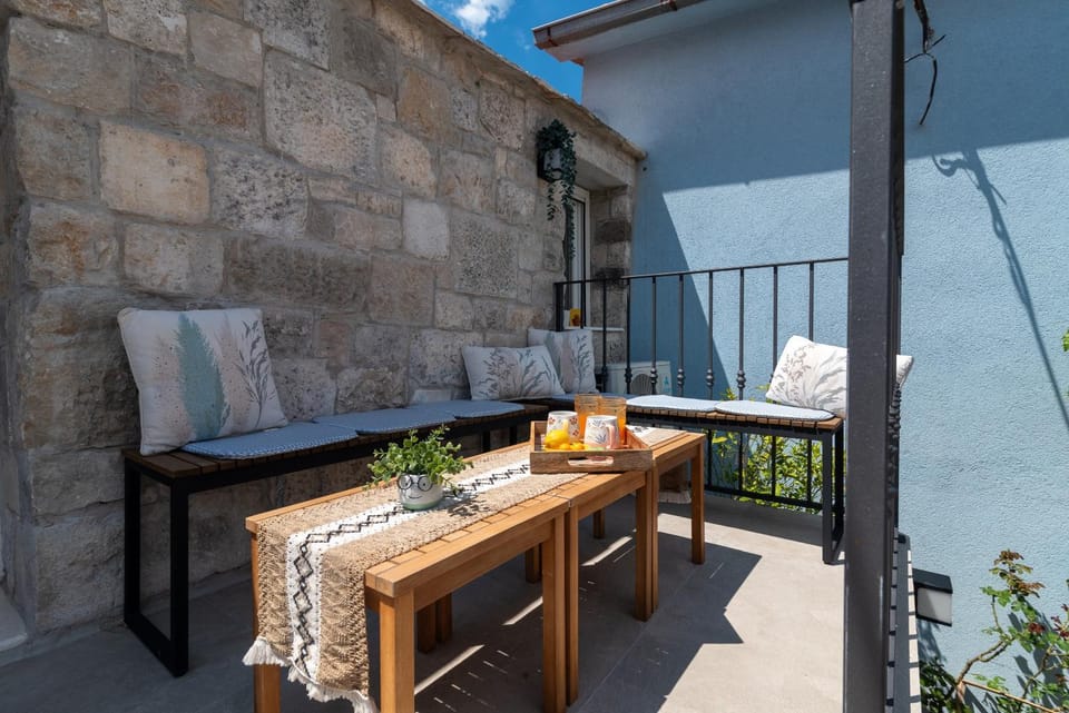 Balcony/Terrace, Seating area, Dining area