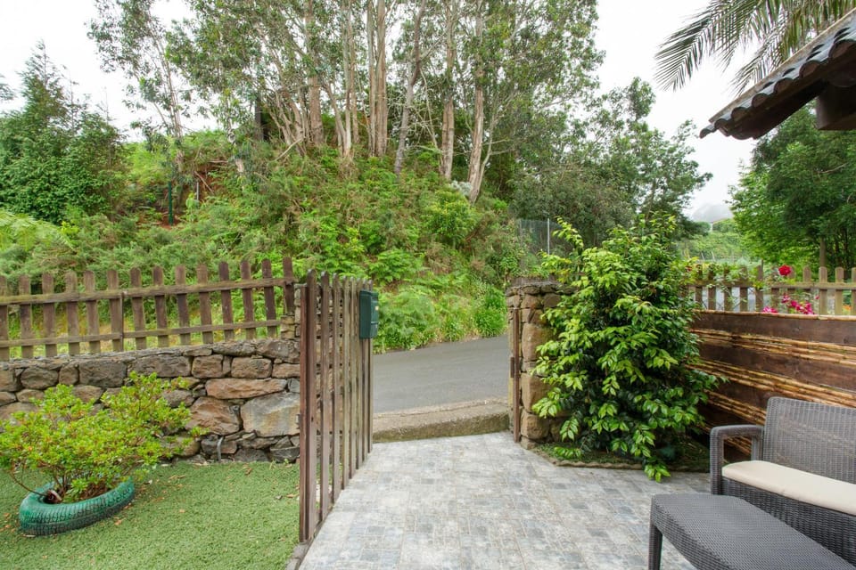 Sunset Village House in Madeira District