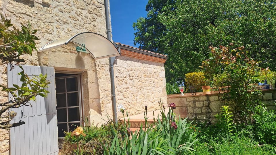Domaine de Borde Grande - La Logette - 5 personnes - Terrasses - Jardin - Piscine House in Nouvelle-Aquitaine