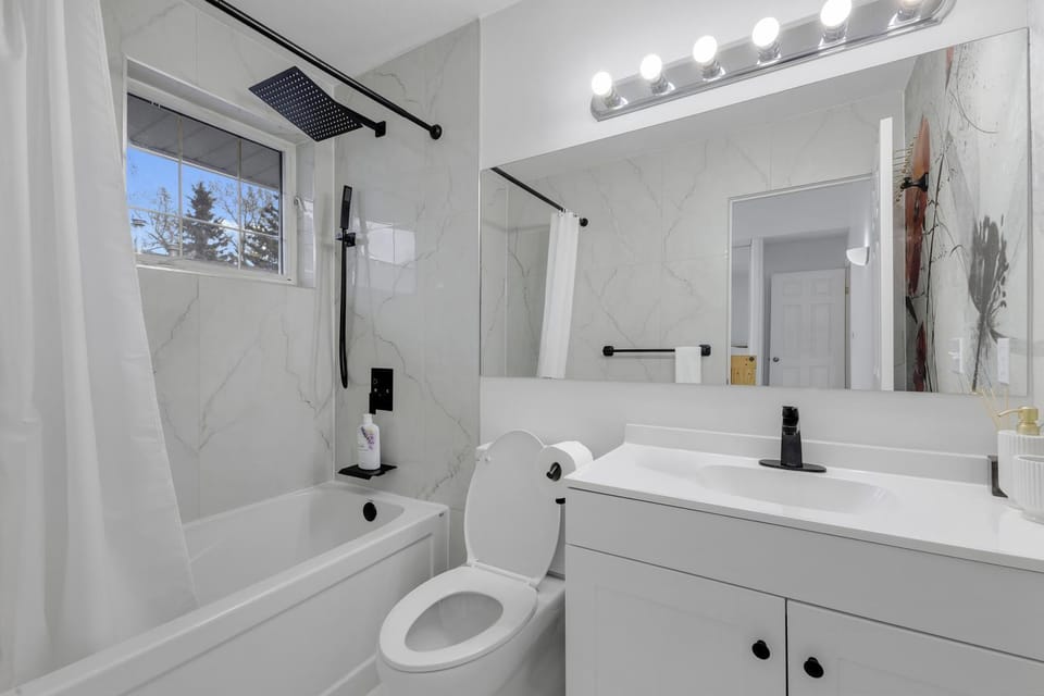 Toilet, Bathroom
