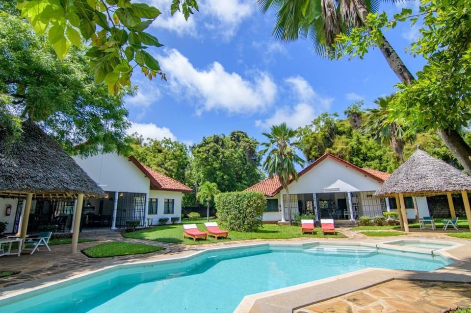 Driftwood Beach Malindi Palace Villa in Malindi