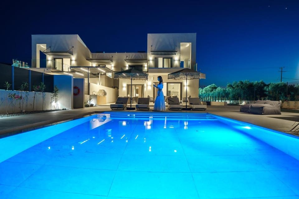 Night, Swimming pool