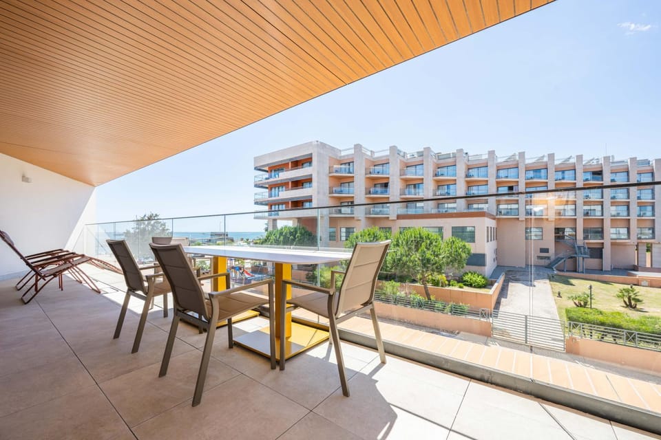 Day, View (from property/room), Balcony/Terrace, Dining area
