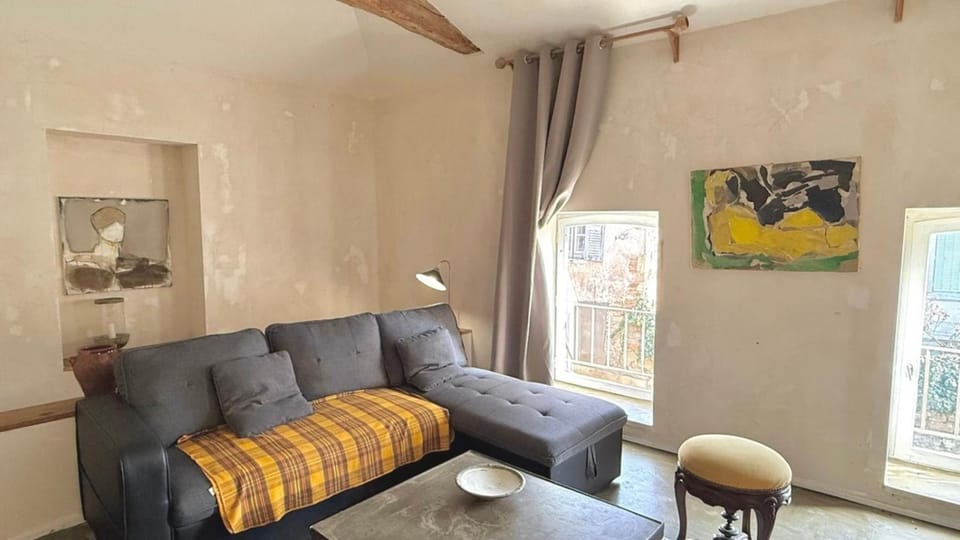 TV and multimedia, Living room, Seating area, Dining area, heating, internet