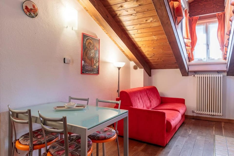 Maison Charles - Heritage Collection Aplines Apartment in Aosta